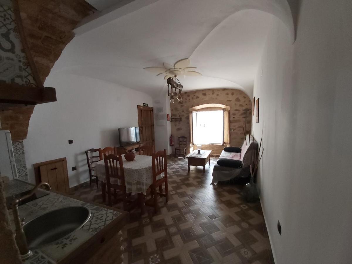 La Casina De Carmina Daire Arroyomolinos de Montánchez Dış mekan fotoğraf